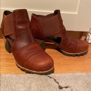 SOREL addington cut out booties shoes boots 7.5